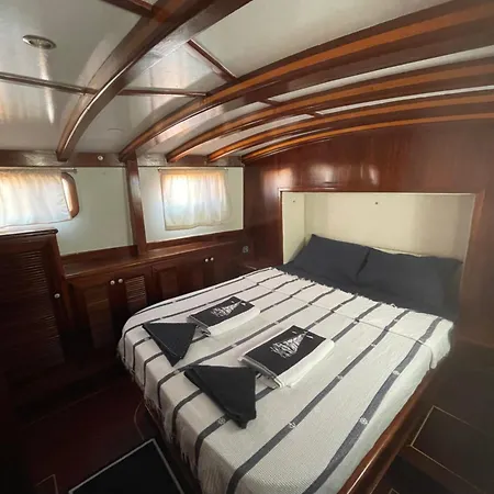 船上ホテル Usta-k